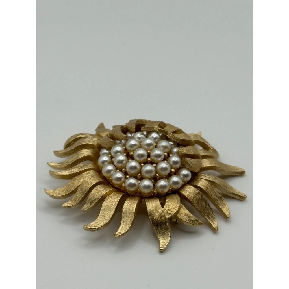 Vintage Crown Trifari Brooch Gold Tone Sunflower Flower Faux Pearl Pin